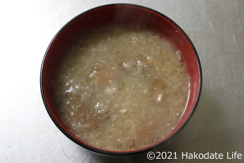 落葉キノコの味噌汁