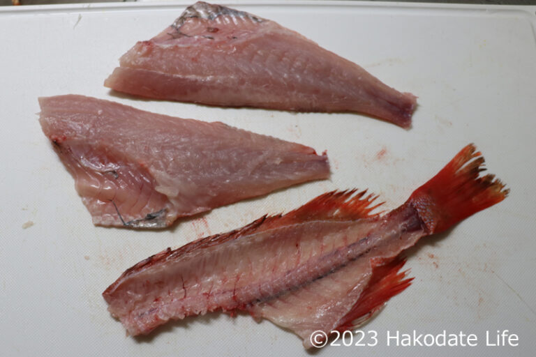 アカウオ(赤魚・アラスカメヌケ)の刺身を作る | Hakodate Life